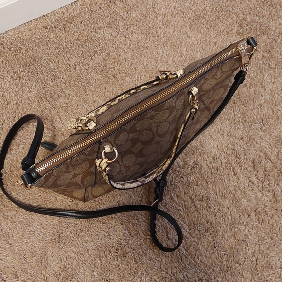 COACH Prairie Satchel Colorblock Signature Canvas Convertible Bag - Picture 9 of 16